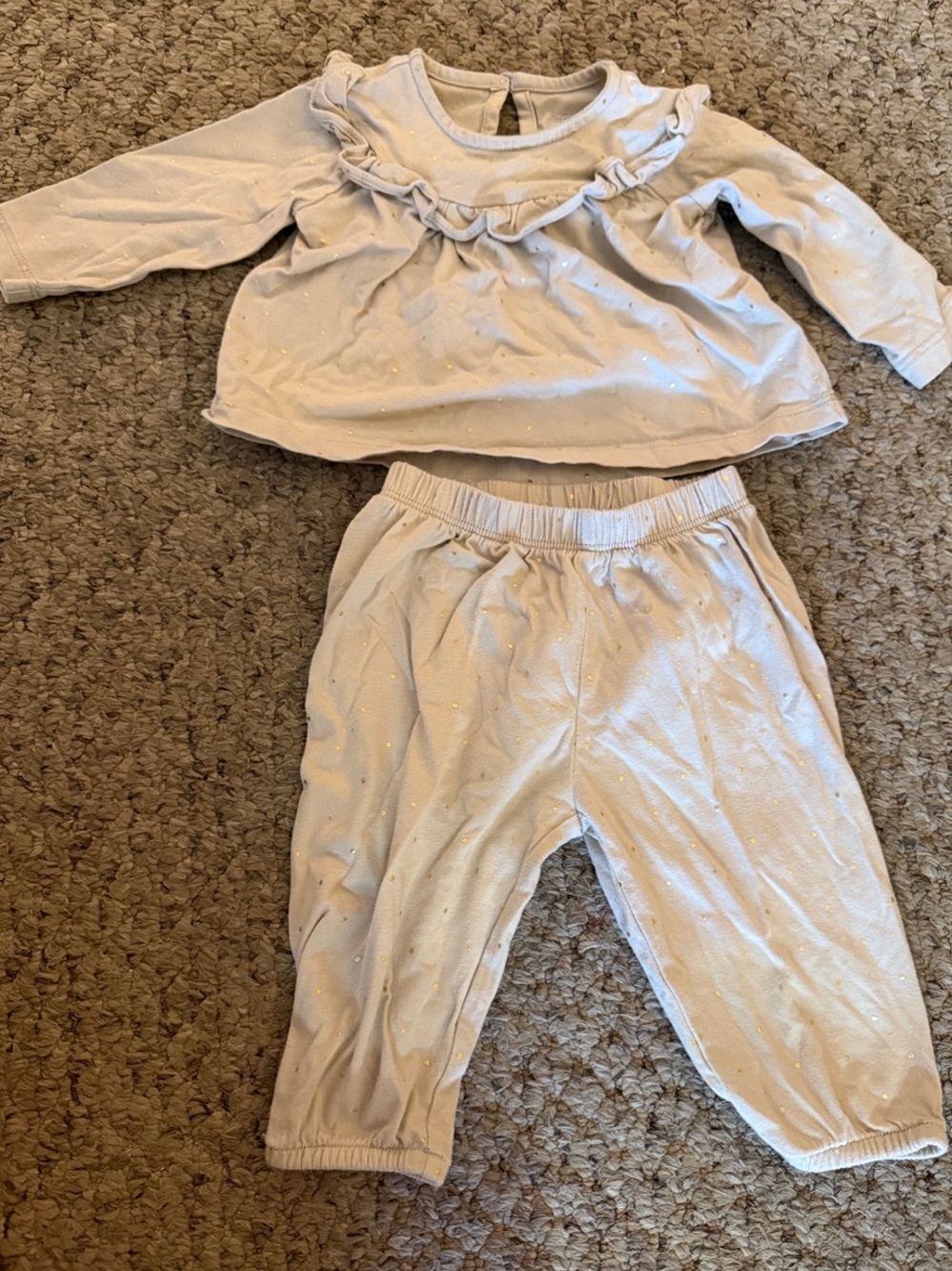 GAP - 3-6 months - Sparkle Ruffle Long Sleeve Top & Pants Set - Light Cream